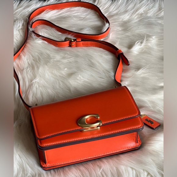 CD724 - Coach Bandit Crossbody - Picture 7 of 16